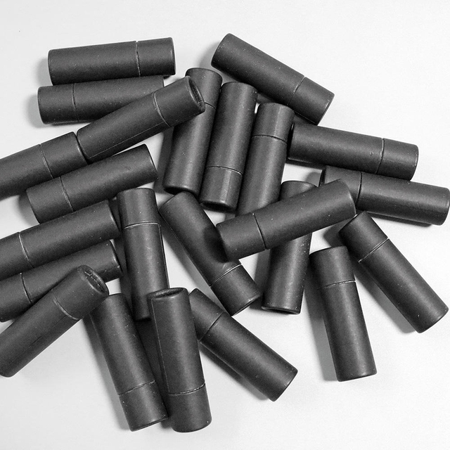 Venda imperdível tubos de bálsamo labial de 1 onça, preto, branco e marrom com preço baixo