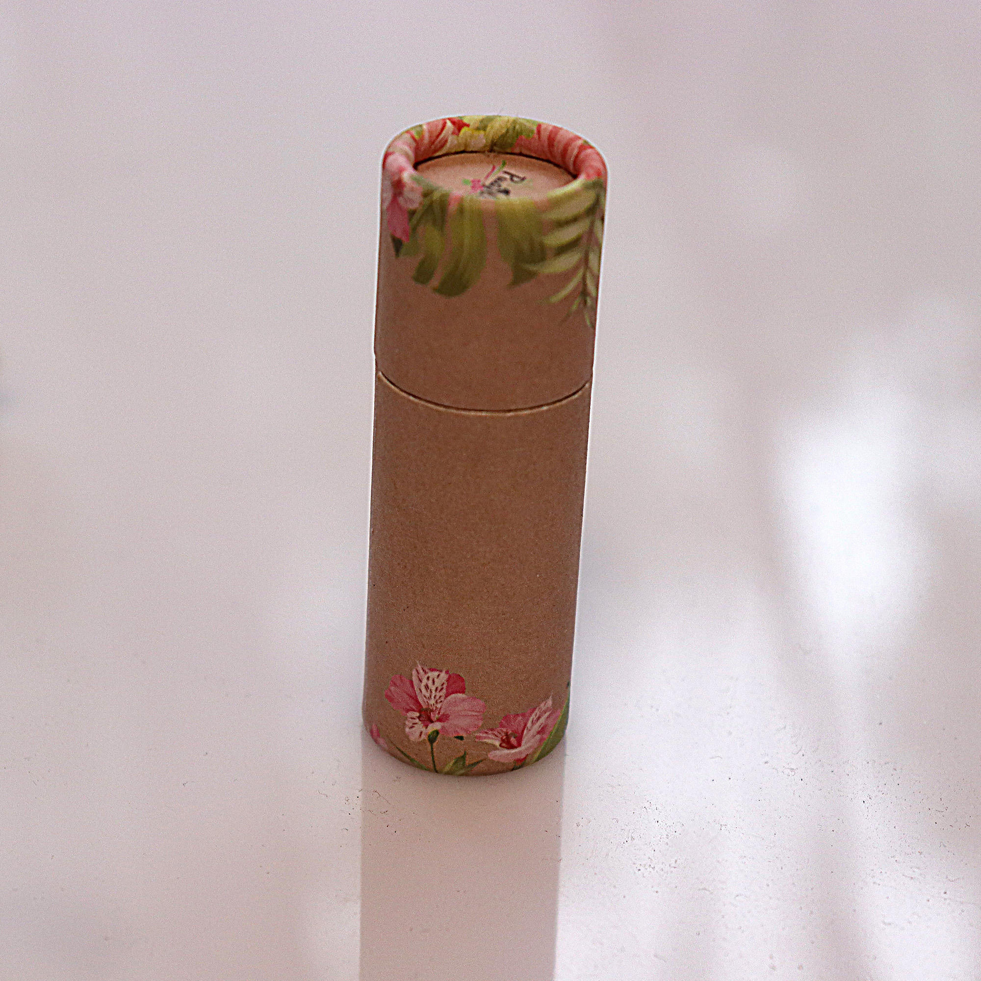 Tubo de papelão em formato redondo, logotipo personalizado, brilho labial, biodegradável, 0 resíduos, push up, desodorante, loção, barra, tubo de papel