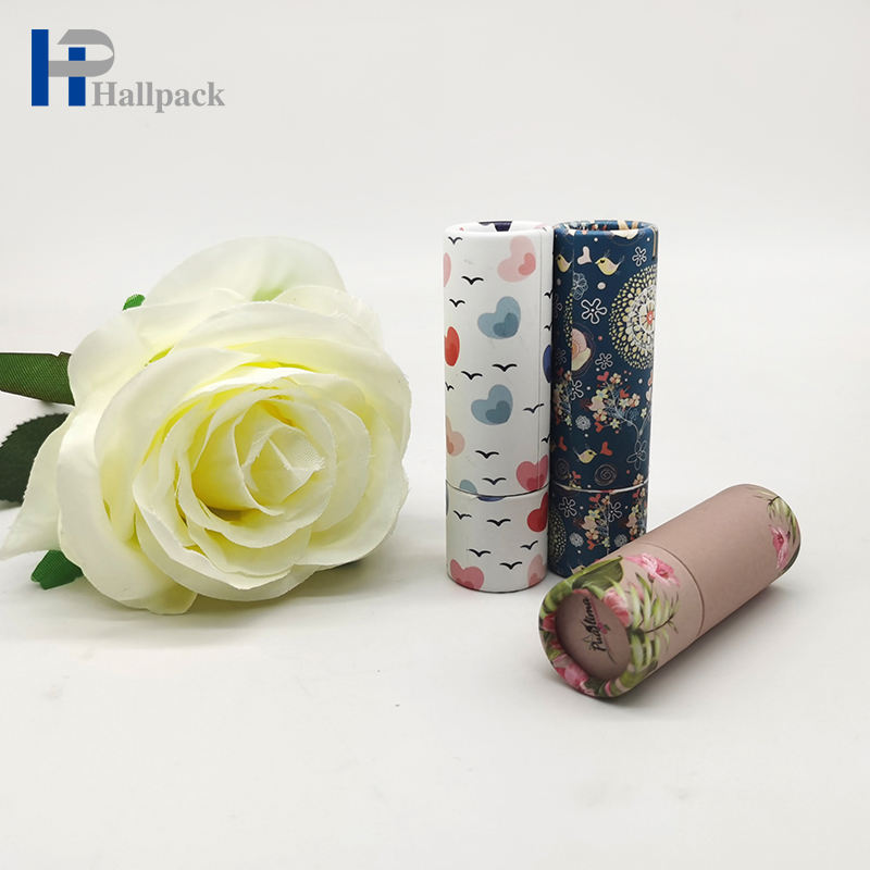 Atacado 0,3 onças Kraft Eco Food Grade Tubo de papelão redondo de papel artesanal embalagem de bálsamo labial para artesanato e projetos