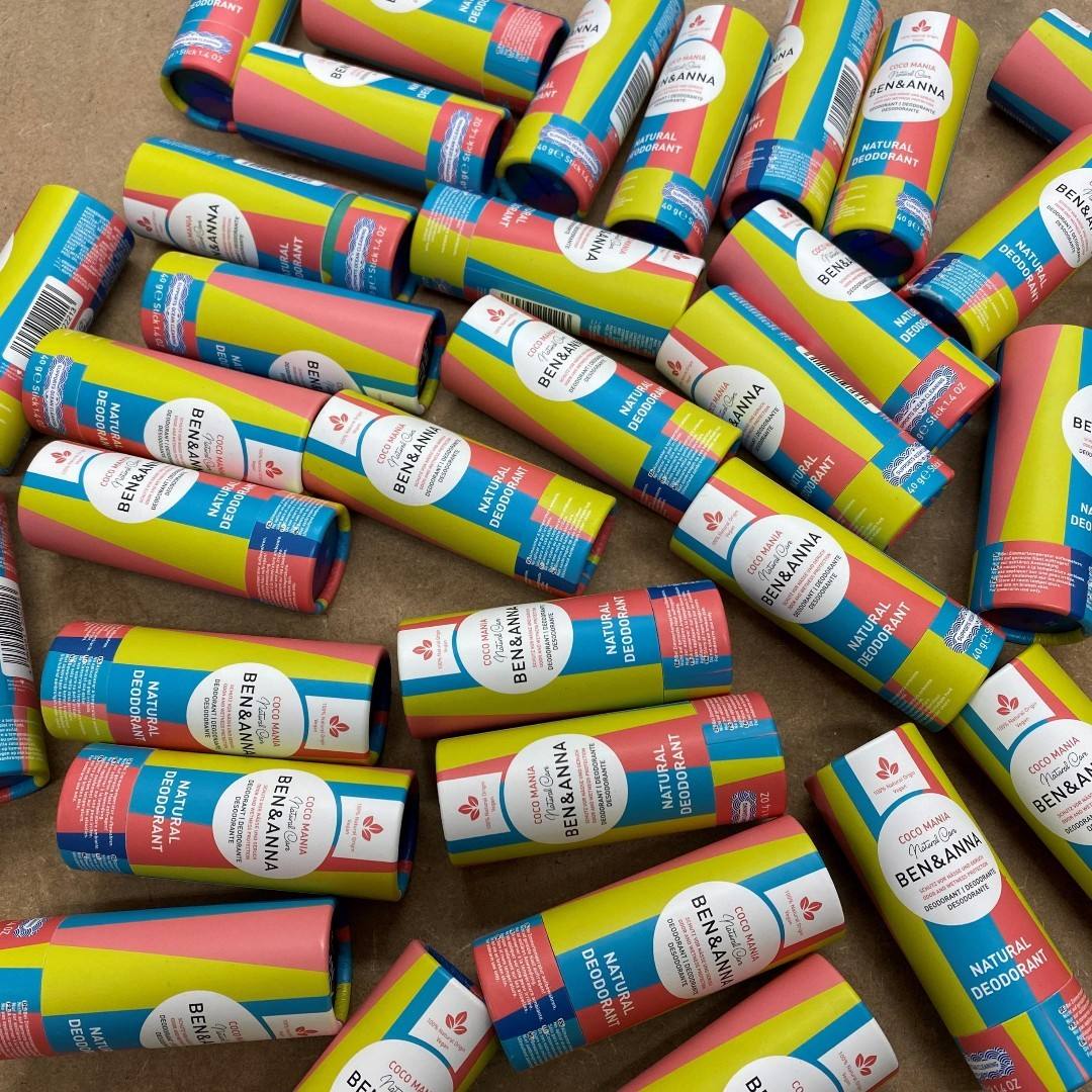 Design da marca embalagem biodegradável papelão push up desodorante vara recipientes branco preto marrom kraft tubo de papel bálsamo labial