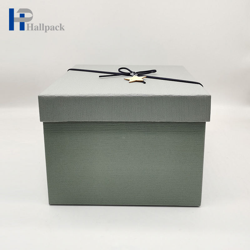 Caixa luxuosa feita sob encomenda do cartão cinzento que empacota a caixa de papel com fita