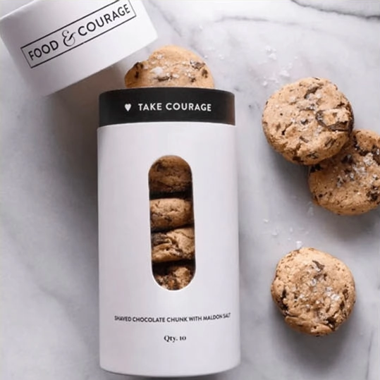 O que é embalagem de tubo de papel com janela?